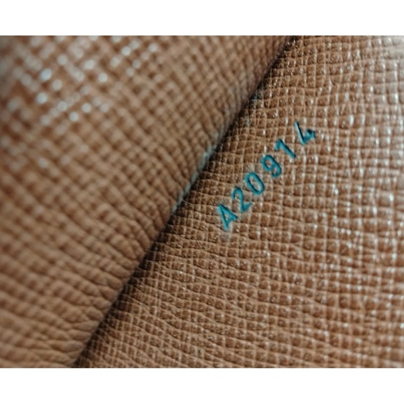 Louis Vuitton Monogram Monceau 26 Shoulder - Picture 2 of 9